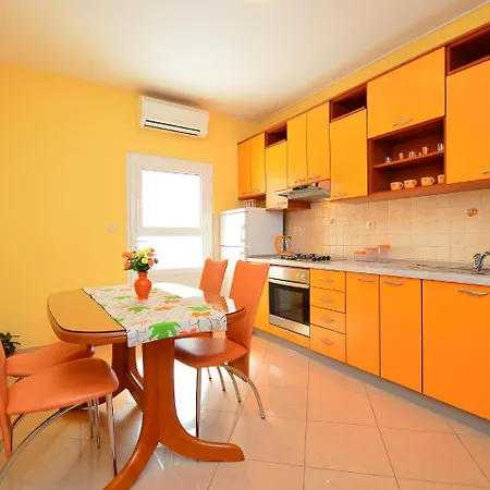 Apartment Mornar-4 By Interhome Apartman Trogir