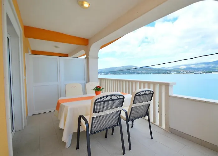 Apartment Mornar-4 By Interhome Trogir