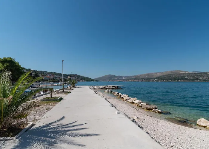 Apartment Mornar-4 By Interhome *