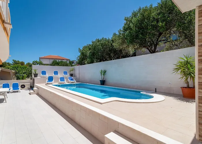 Apartment Mornar-4 By Interhome Trogir