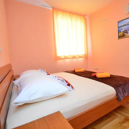 Apartment Mornar-4 By Interhome